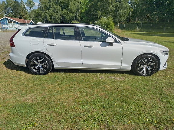 Volvo V60 3 of 11