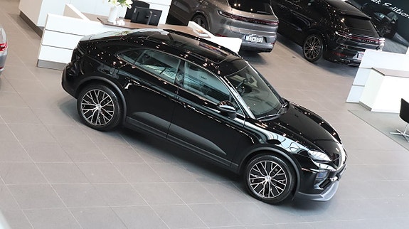 Porsche Macan 4 5 of 10