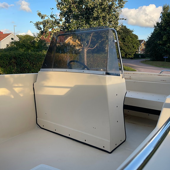 Uttern 5001 & tippbar 1300kg trailer 2 of 10