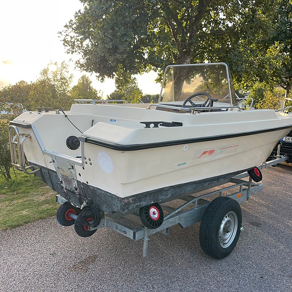 Uttern 5001 & tippbar 1300kg trailer 9 of 10