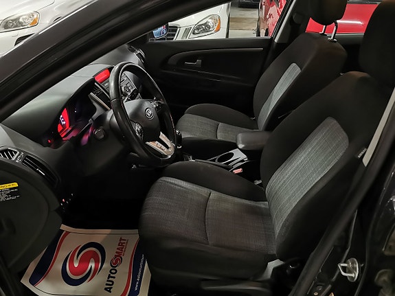 Kia Ceed 8 of 18