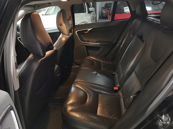 Volvo V60 12 of 21