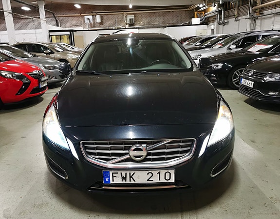 Volvo V60 5 of 21