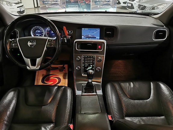 Volvo V60 15 of 21