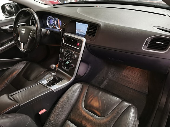Volvo V60 9 of 21