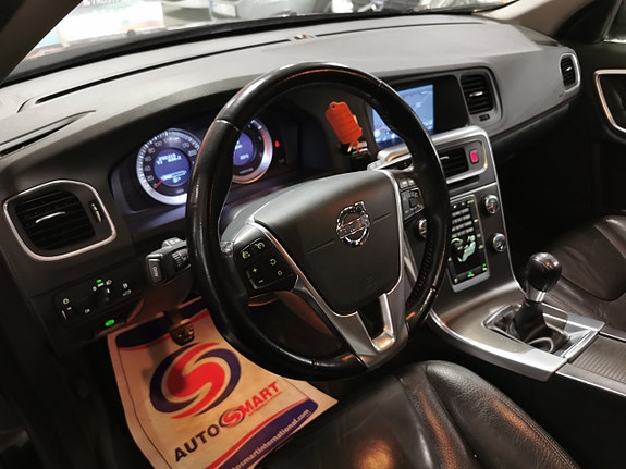 Volvo V60 7 of 21