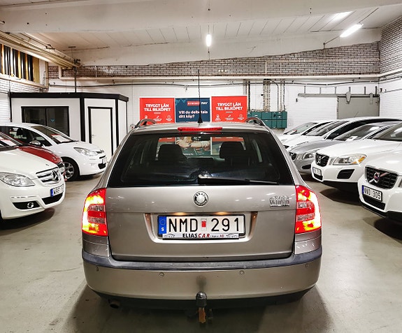 Skoda Octavia 6 of 18
