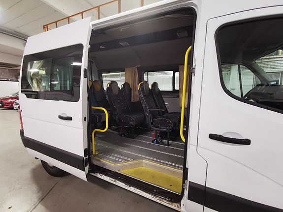 Renault Master 8 of 16