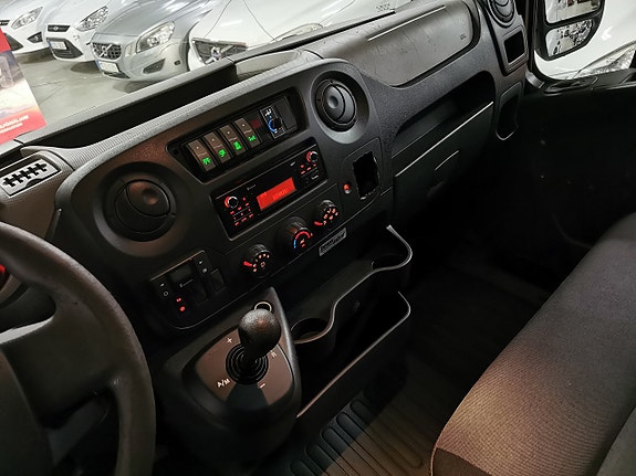 Renault Master 12 of 16