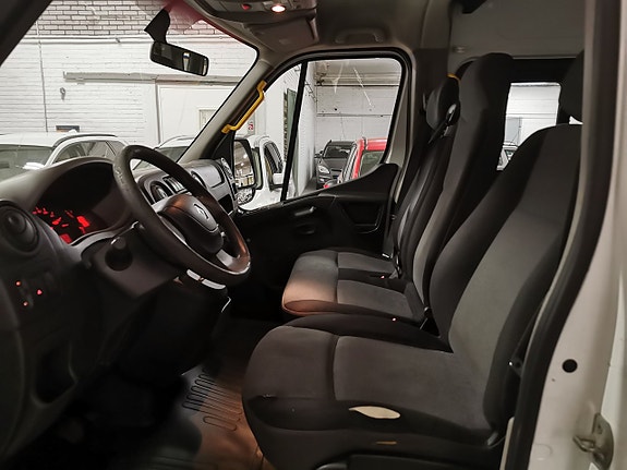 Renault Master 11 of 16