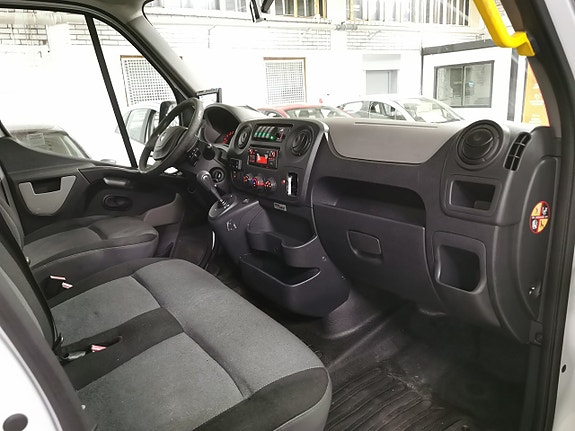 Renault Master 14 of 16