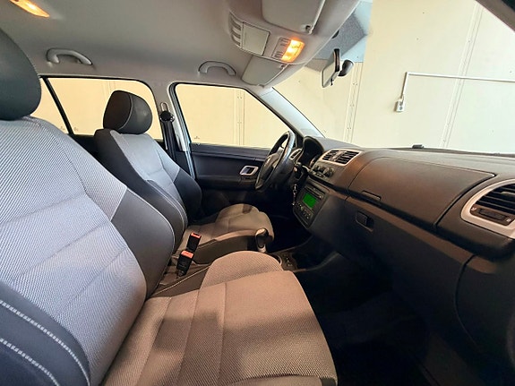 Skoda Fabia 8 of 17