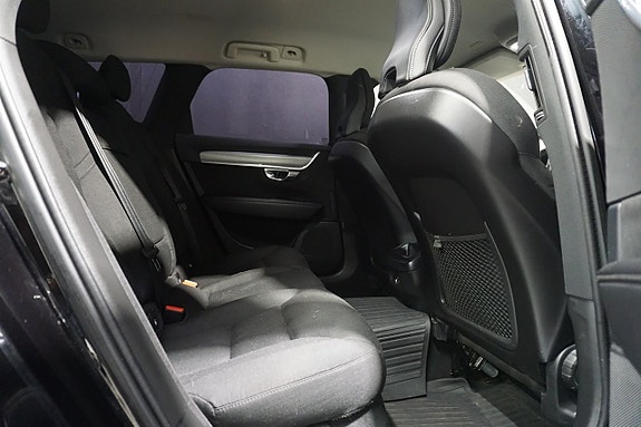 Volvo V90 10 of 23