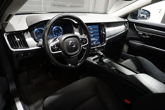 Volvo V90 13 of 23