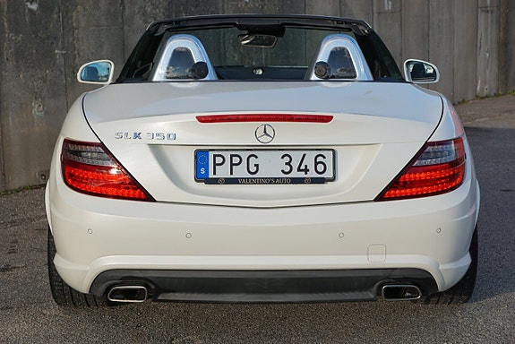 Mercedes-Benz SLK350 11 of 22