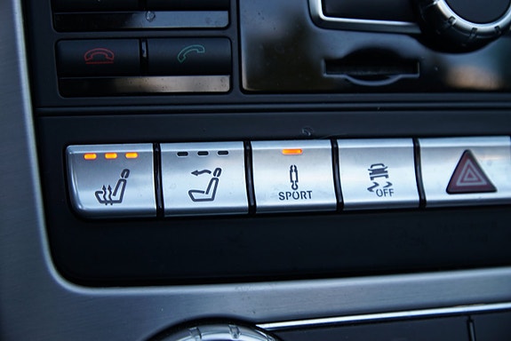 Mercedes-Benz SLK350 21 of 22