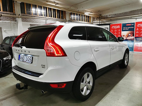 Volvo XC60 3 of 23