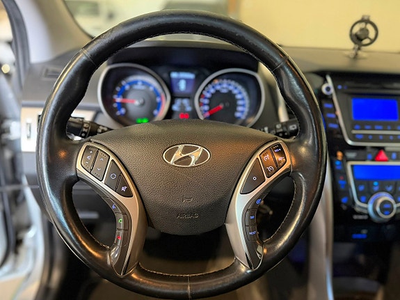 Hyundai i30 14 of 21