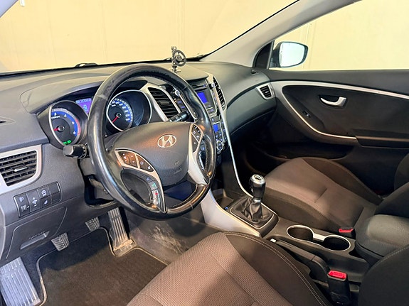 Hyundai i30 12 of 21