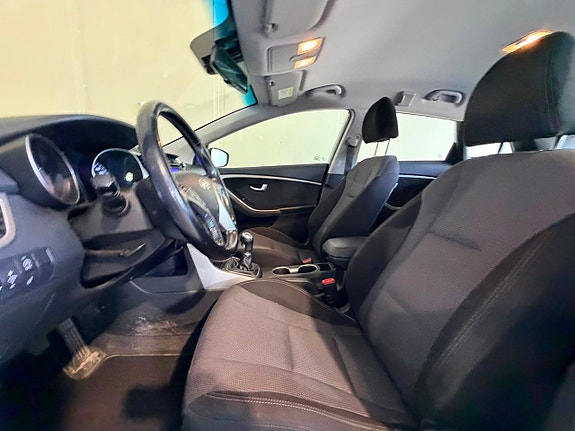 Hyundai i30 11 of 21