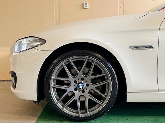 BMW 520d 15 of 19
