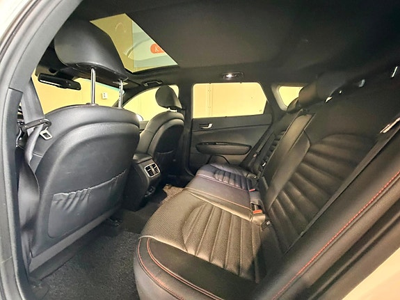Kia Optima 11 of 23