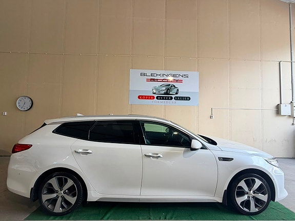 Kia Optima 5 of 23