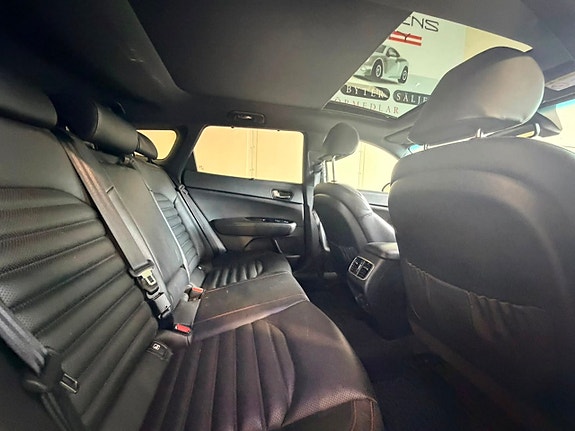 Kia Optima 9 of 23