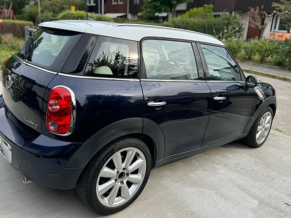 MINI Countryman Cooper D 7 of 11