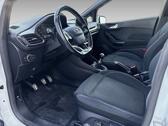 Ford Fiesta 12 of 18