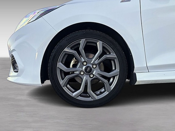 Ford Fiesta 10 of 18