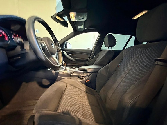 BMW 320d 11 of 18