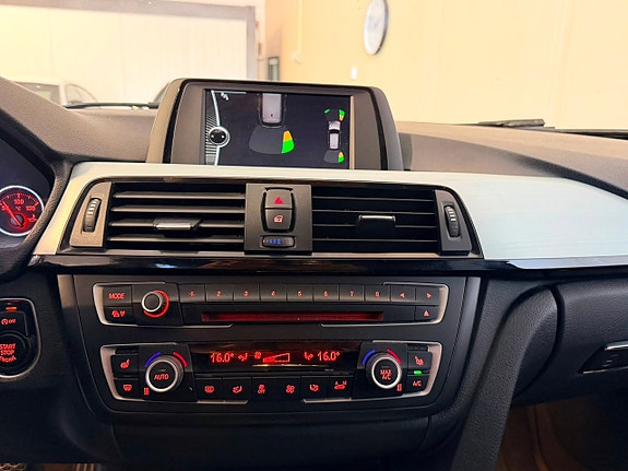 BMW 320d 13 of 18