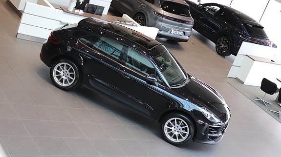 Porsche Macan 5 of 10
