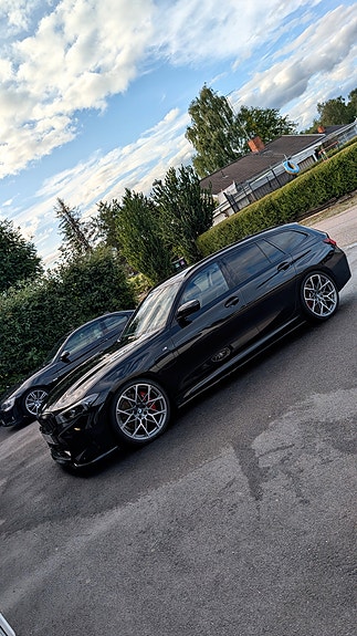 BMW 330e 2 of 6