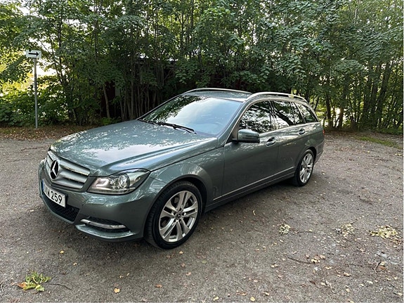 Mercedes-Benz C220 9 of 9