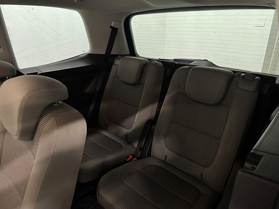 Volkswagen Sharan 26 of 28