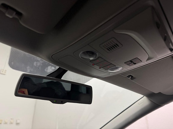 Volkswagen Sharan 23 of 28