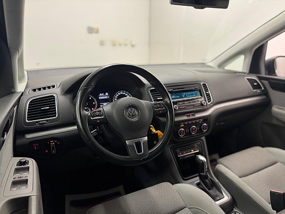 Volkswagen Sharan 5 of 28