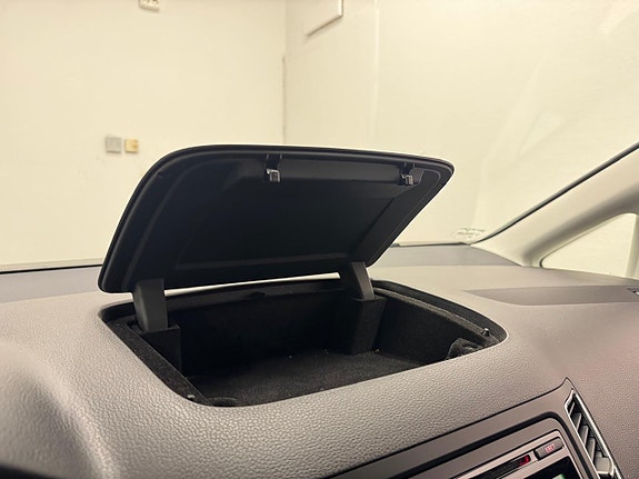 Volkswagen Sharan 12 of 28