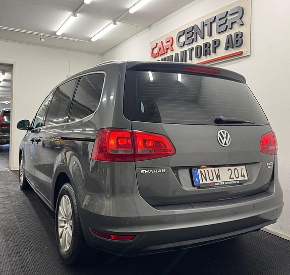 Volkswagen Sharan 3 of 28