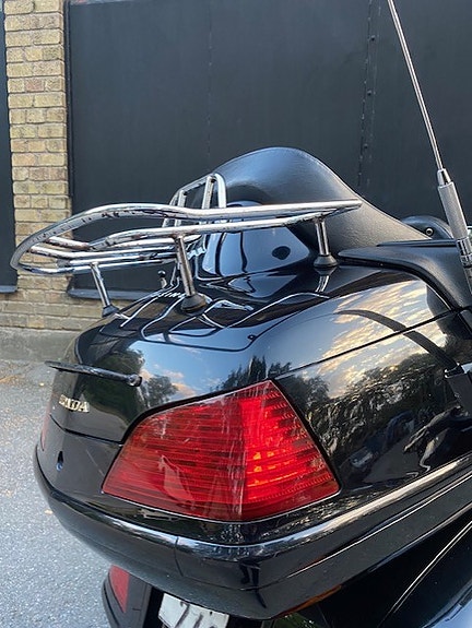 Honda GL1800A Gold Wing 6 of 10
