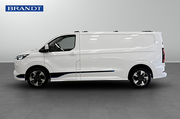 Ford E-Transit 3 of 7
