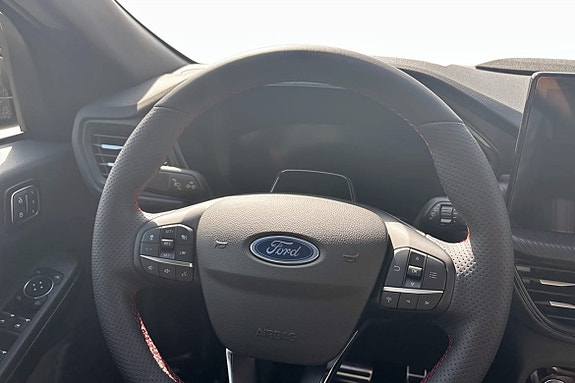 Ford Kuga 7 of 9