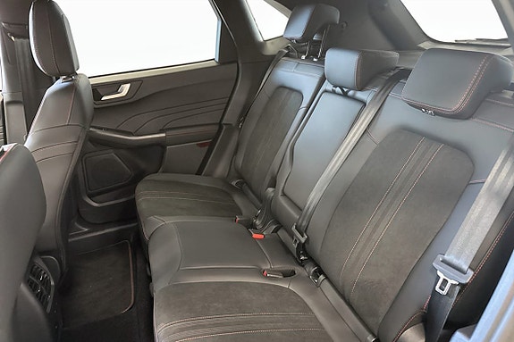 Ford Kuga 5 of 9