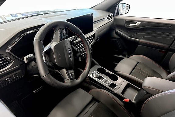 Ford Kuga 4 of 9