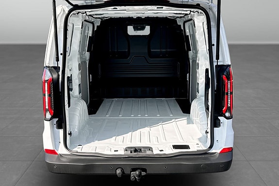 Ford E-Transit 7 of 7