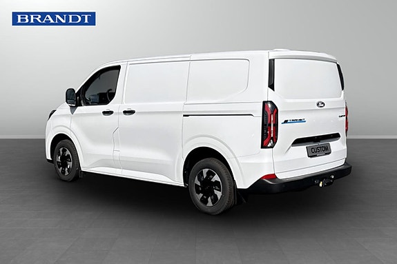 Ford E-Transit 2 of 7