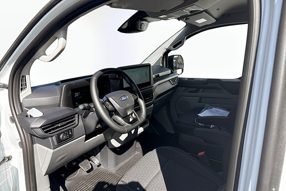 Ford E-Transit 4 of 7