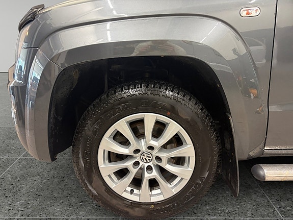 Volkswagen Amarok 13 of 17